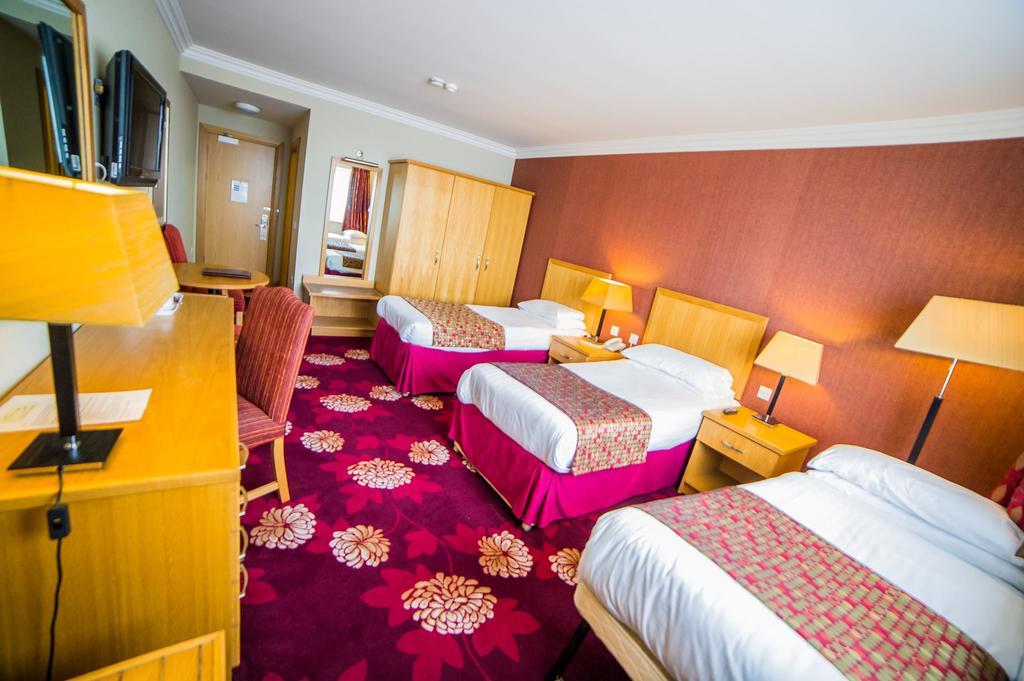Curran Court Hotel Larne Exterior photo