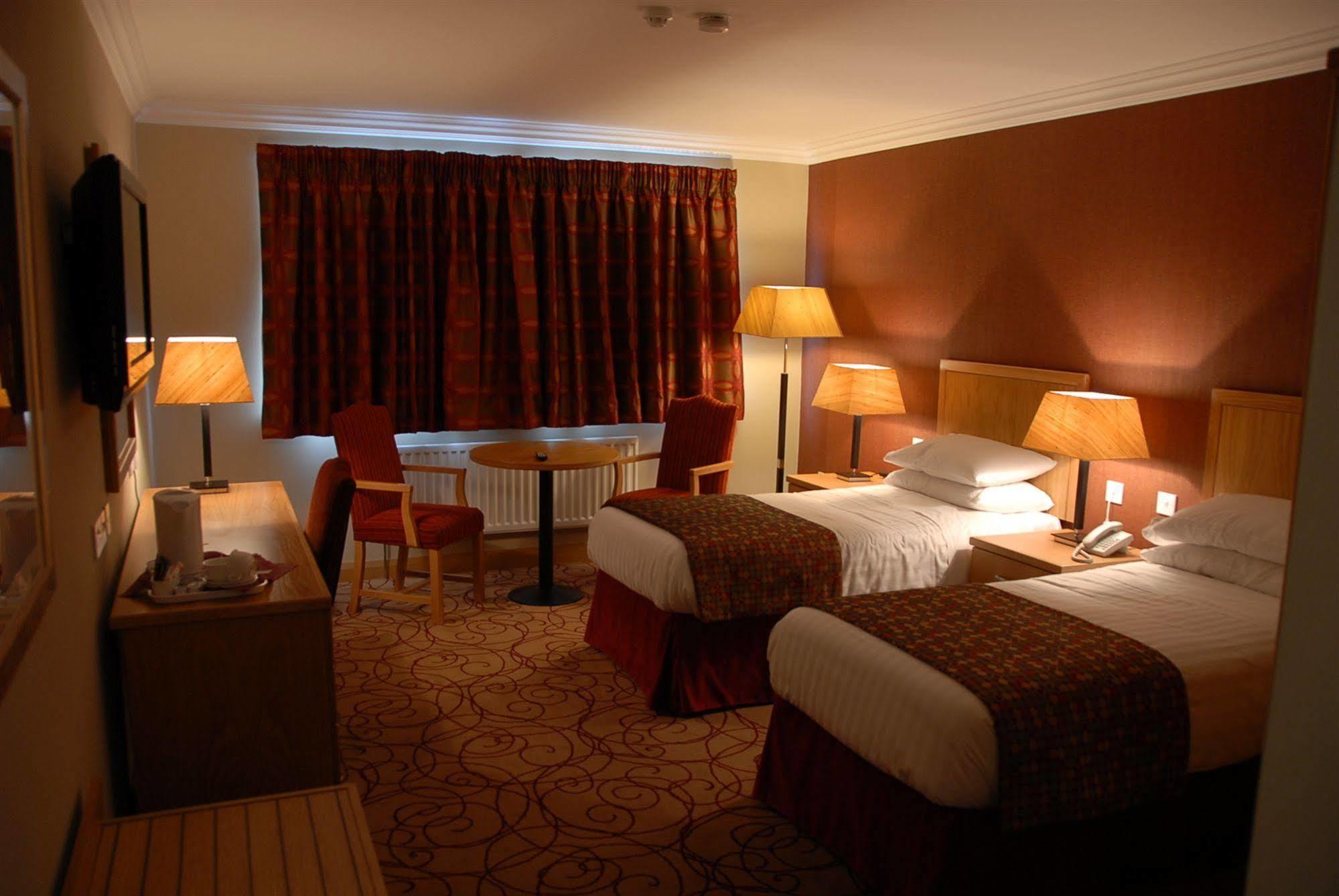 Curran Court Hotel Larne Exterior photo