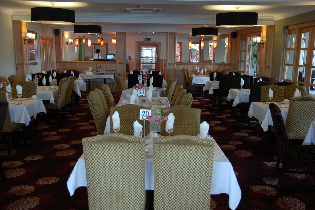 Curran Court Hotel Larne Exterior photo
